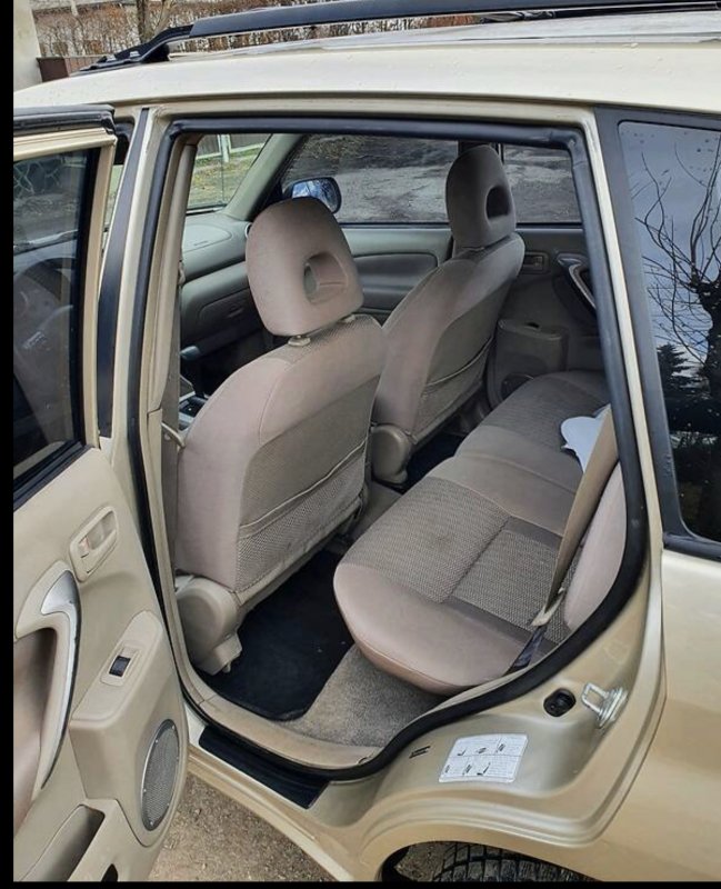 Toyota RAV4 (2000-2005)