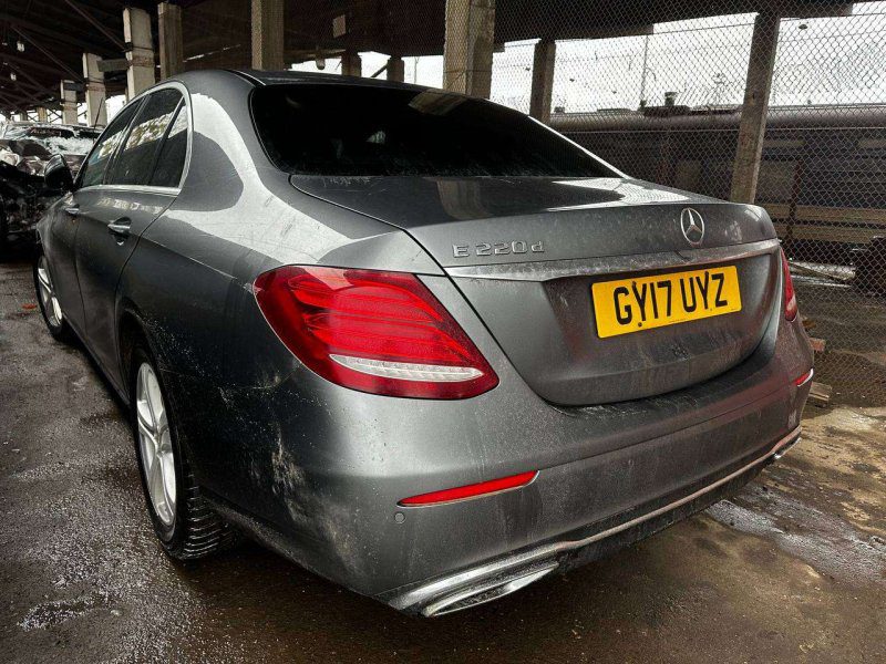 Mercedes W213 (2016-…)