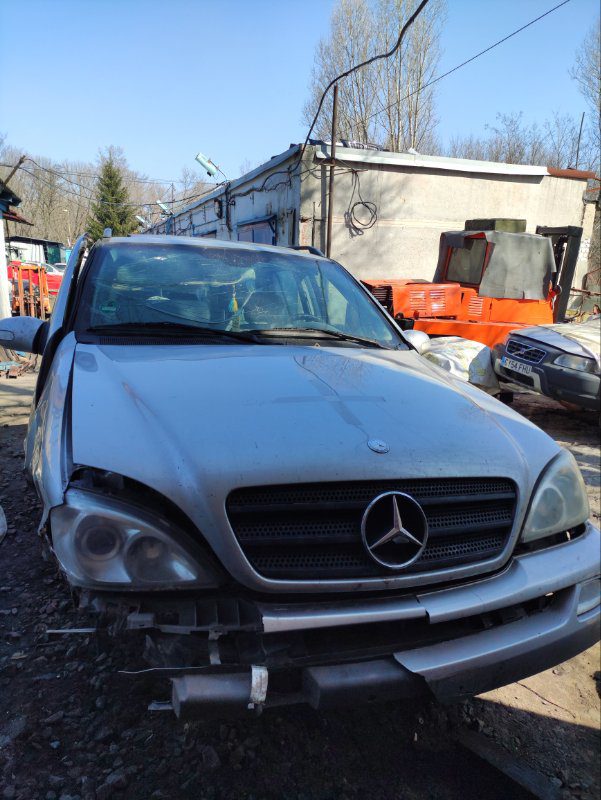 Mercedes W163 ML (1997-2001-2005)