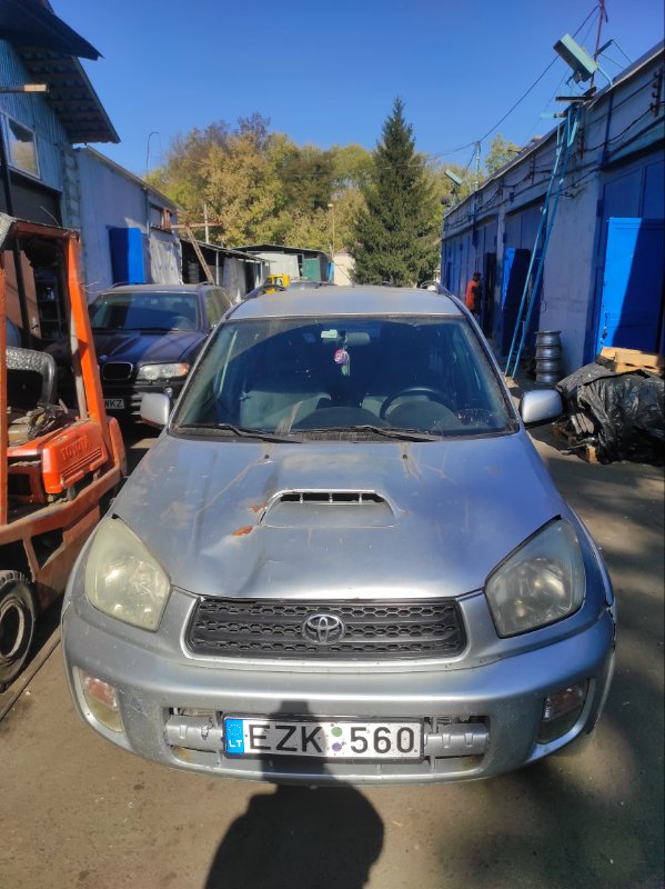Toyota RAV4 (2000-2005)