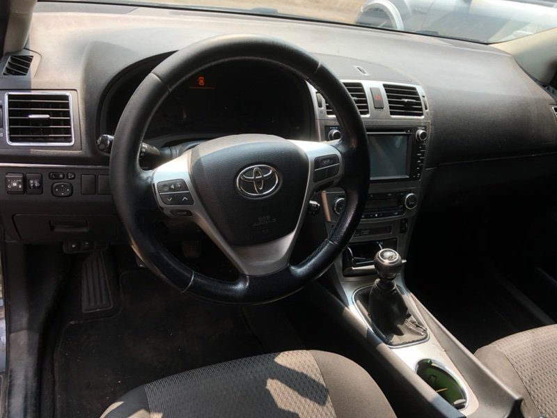 Toyota Avensis T27