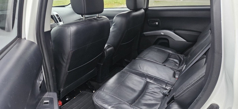 Mitsubishi Outlander XL (2005-2009)