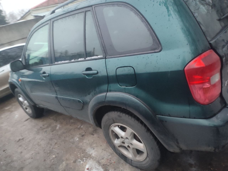 Toyota RAV4 (2000-2005)