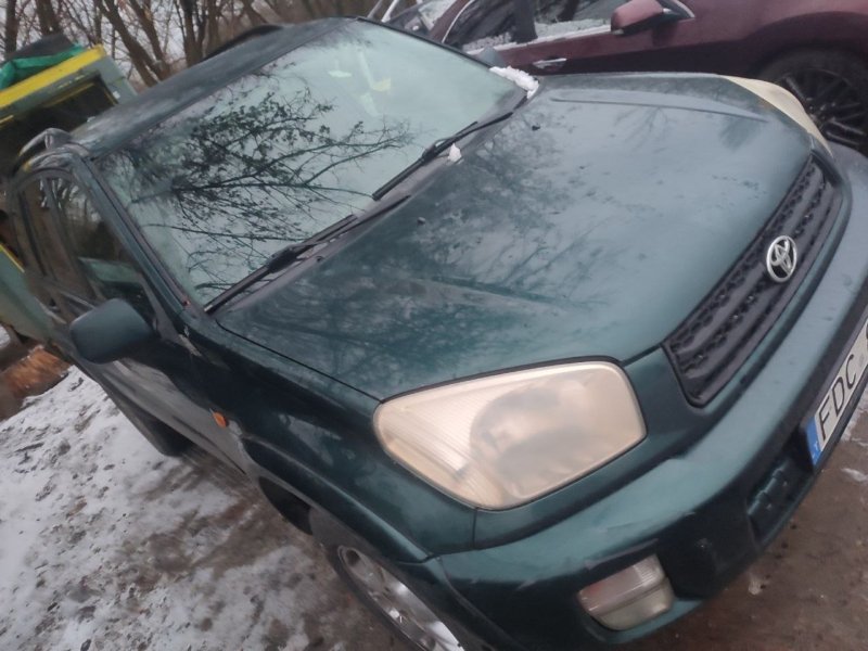 Toyota RAV4 (2000-2005)