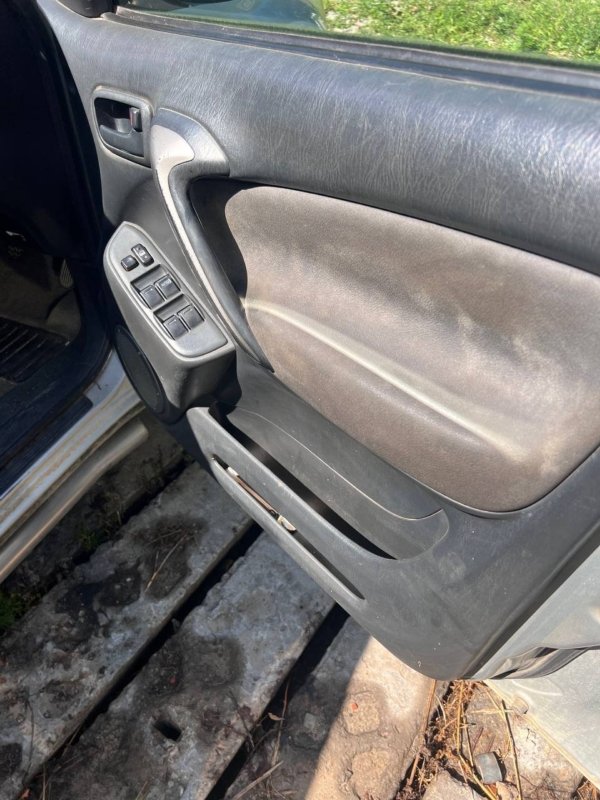 Toyota RAV4 (2000-2005)