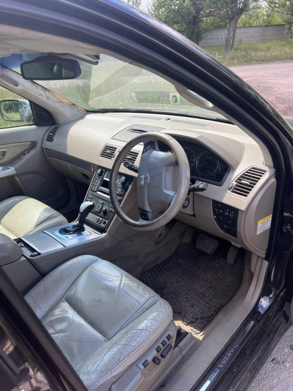 Volvo XC90 (2002-2006)