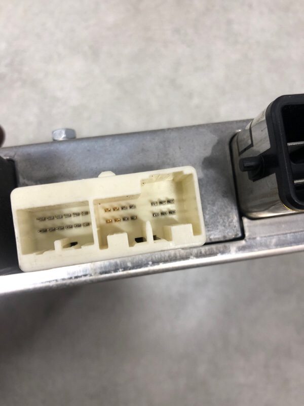 Блок управління кермовий рейкою