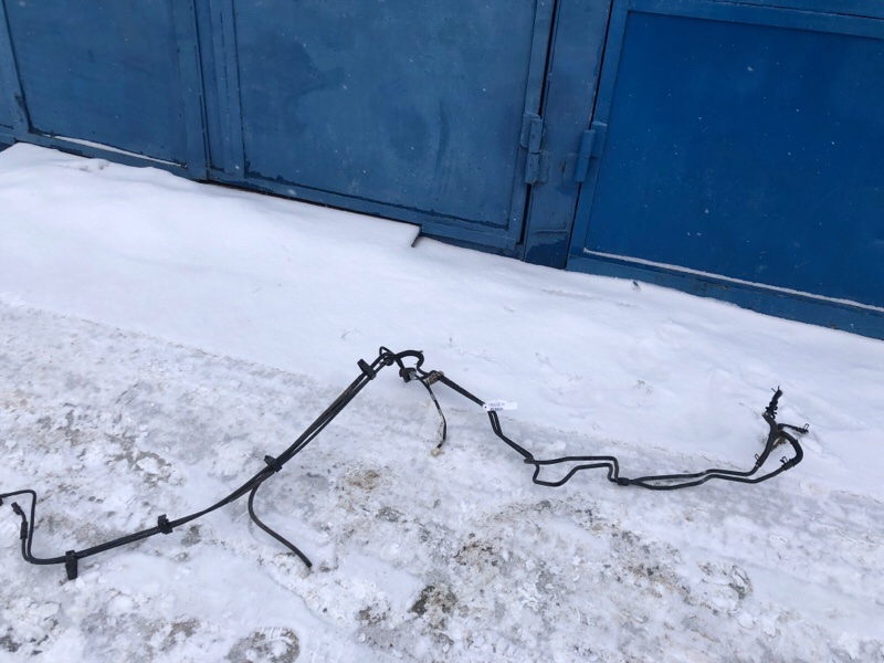 Трубка паливна