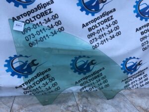 Скло двері передньої правою
