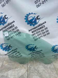 Скло двері передньої правою