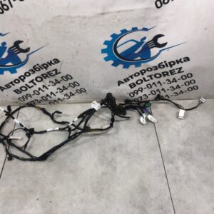 Проводка двері багажника