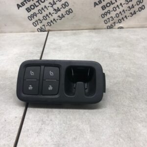 Кнопка регулировки сидіння