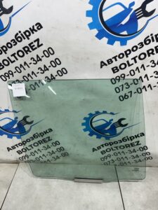 Скло двері задньої правою