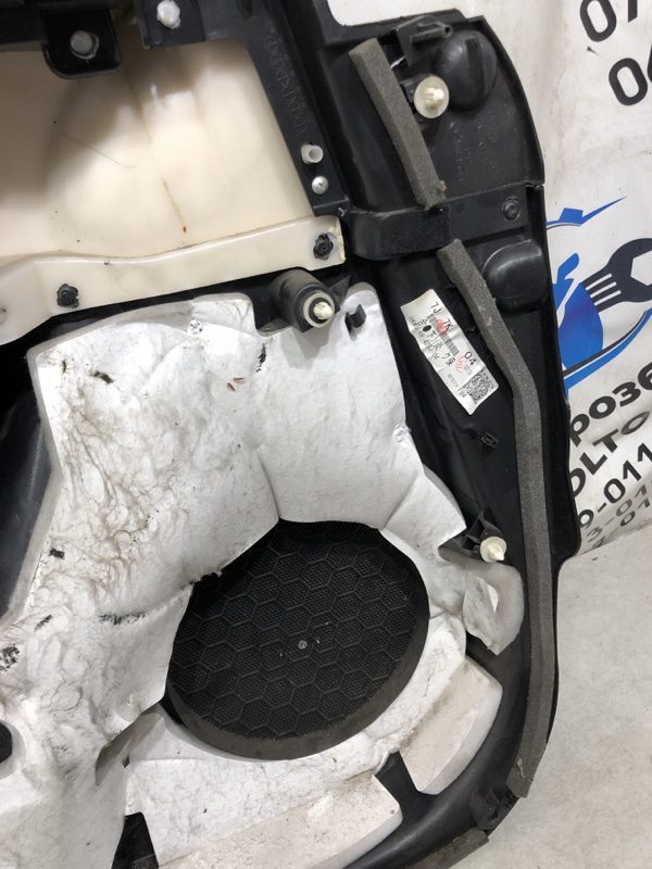 Карта двері передньої правою
