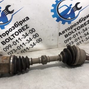 Привід передній правий(піввісь)